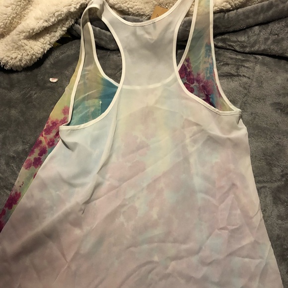 Floral Tank Top - Picture 3 of 4